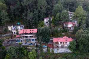 The Canadian Woods Resort by The Mount, Bhimtal, Nainital, near Kaichi Dham, neem karori baba ashram (123)