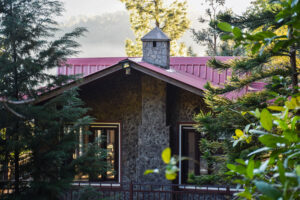 The Canadian Woods Resort by The Mount, Bhimtal, Nainital, near Kaichi Dham, neem karori baba ashram (70)