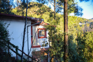 The Canadian Woods Resort by The Mount, Bhimtal, Nainital, near Kaichi Dham, neem karori baba ashram (74)