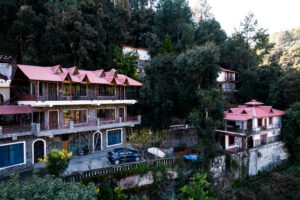 The Canadian Woods Resort by The Mount, Bhimtal, Nainital, near Kaichi Dham, neem karori baba ashram (93)