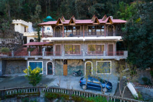 The Canadian Woods Resort by The Mount, Bhimtal, Nainital, near Kaichi Dham, neem karori baba ashram (96)